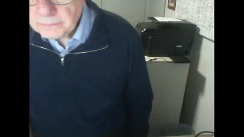 Snapshot of thickmelnik chatting on 08/04/26, 12:41 James online show from 08/04/26, 12:41