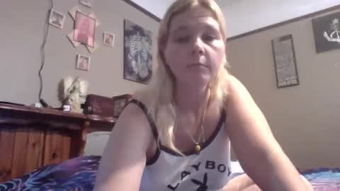 Thickthighs92 online show from 09/28/25, 05:18