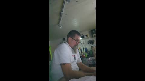 Snapshot of thickwhiteboydick chatting on 12/22/25, 07:49 thickwhiteboydick online show from 12/22/25, 07:49