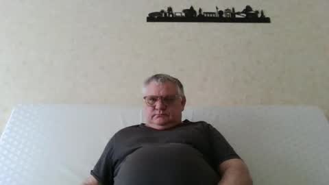 Thierrysymp online show from 02/15/26, 10:36