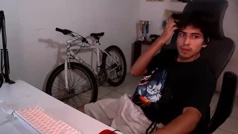 Snapshot of thieves_us chatting on 11/07/25, 07:19 thieves_us online show from 11/07/25, 07:19