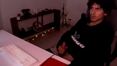 Snapshot of thieves_us chatting on 11/21/25, 10:36 thieves_us online show from 11/21/25, 10:36