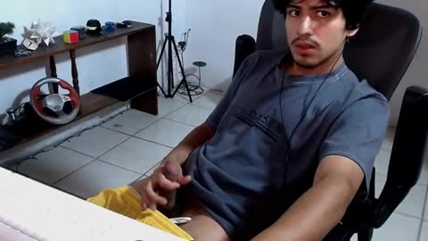 Snapshot of thieves_us chatting on 11/28/25, 09:17 thieves_us online show from 11/28/25, 09:17