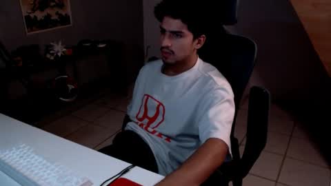 Snapshot of thieves_us chatting on 12/16/25, 04:50 thieves_us online show from 12/16/25, 04:50