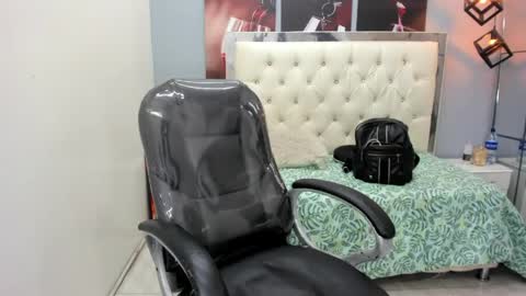 THIAGO COLLINS  online show from 05/31/26, 10:44