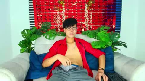 Thiago Saenzz online show from 02/25/26, 04:27