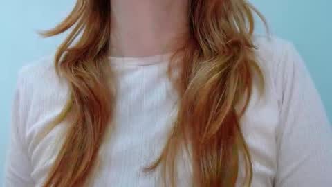 sara online show from 12/23/25, 03:04