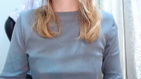 sara online show from 03/03/26, 02:07