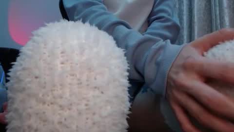 sara online show from 03/11/26, 02:17