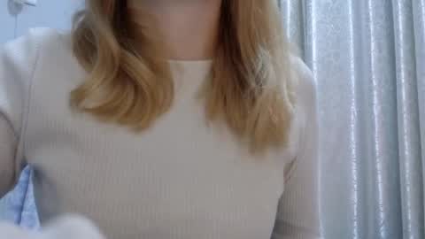 sara online show from 04/04/26, 02:10