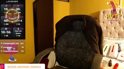 Snapshot of thin__tatto_ chatting on 03/09/25, 05:17 MADAME online show from 03/09/25, 05:17