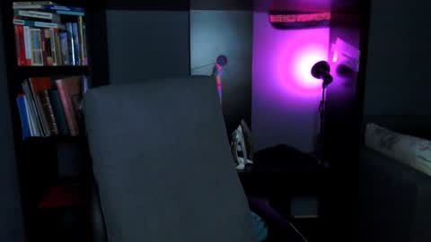 Snapshot of this_is_andy chatting on 01/12/25, 02:03 Andy online show from 01/12/25, 02:03