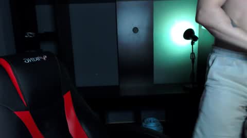 Snapshot of this_is_andy chatting on 02/06/25, 12:54 Andy online show from 02/06/25, 12:54