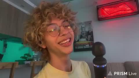 Snapshot of thisisdamiano chatting on 07/28/26, 05:23 Damiano online show from 07/28/26, 05:23