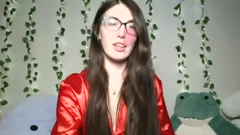 Snapshot of thistlefernsby chatting on 06/29/26, 03:13 thistlefernsby online show from 06/29/26, 03:13