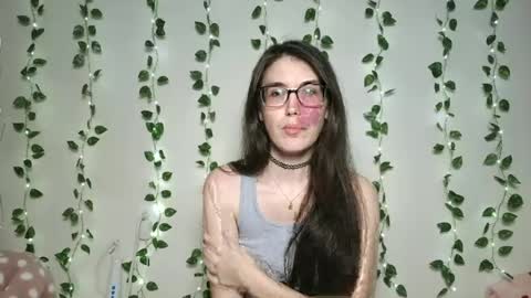 Snapshot of thistlefernsby chatting on 07/02/26, 03:23 thistlefernsby online show from 07/02/26, 03:23