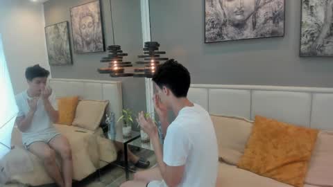 Thom online show from 04/07/26, 11:21