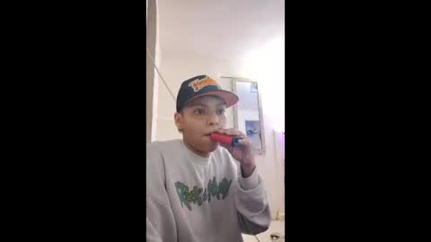 thomas27f online show from 10/23/25, 02:44