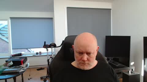 thomas315627 online show from 04/27/26, 06:22