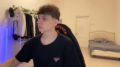 Thomas Hill online show from 11/28/25, 07:27