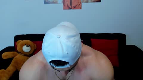 Thomas Brandon online show from 03/04/25, 04:17