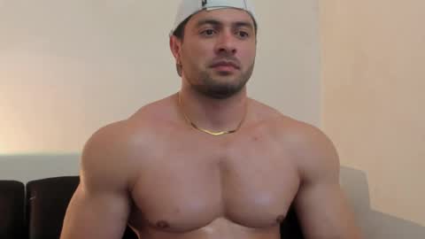 Snapshot of thomas_brandon chatting on 04/28/26, 02:27 Thomas Brandon online show from 04/28/26, 02:27
