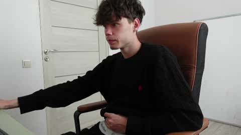 THOMAS BRONS online show from 06/10/26, 05:28