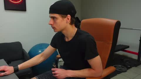 THOMAS BRONS online show from 06/22/26, 05:04