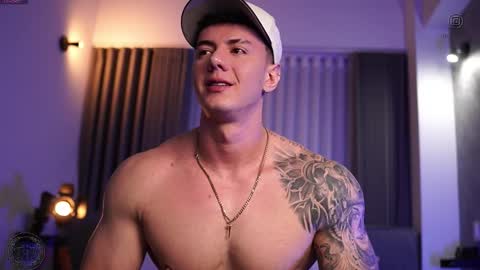 Thomas Falcon online show from 09/26/25, 02:04