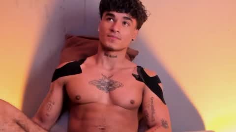 Thomas 3  JUST STAY AND BE MY LAST LOVE online show from 01/04/25, 02:35