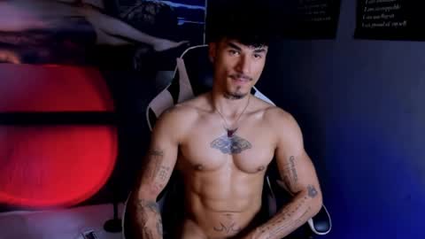 Snapshot of thomas_fit1 chatting on 04/28/26, 02:27 Thomas 3 JUST STAY AND BE MY LAST LOVE online show from 04/28/26, 02:27