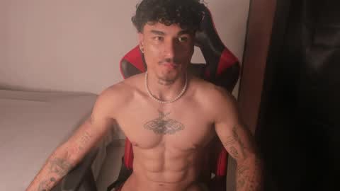 Snapshot of thomas_fit1 chatting on 05/15/26, 04:41 Thomas 3 JUST STAY AND BE MY LAST LOVE online show from 05/15/26, 04:41
