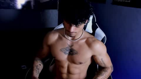 Snapshot of thomas_fit1 chatting on 06/08/26, 12:14 Thomas 3 JUST STAY AND BE MY LAST LOVE online show from 06/08/26, 12:14