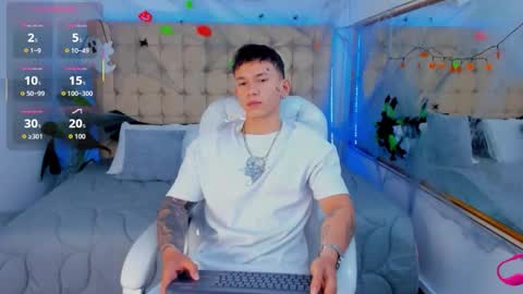 Thomas online show from 10/26/25, 01:39