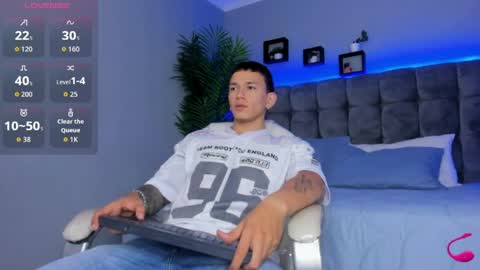 Thomas online show from 03/31/26, 01:22