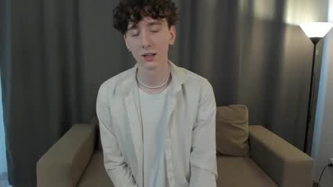 Thomas online show from 02/25/25, 03:42