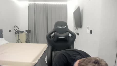 Tomas online show from 02/20/26, 05:24