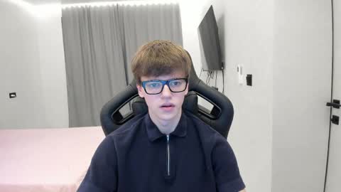 Snapshot of thomas_shelbivip chatting on 05/06/26, 08:36 Tomas online show from 05/06/26, 08:36