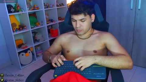 Thomas online show from 02/11/25, 08:37