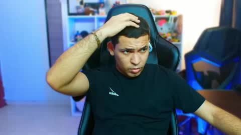 Thomas online show from 11/08/25, 05:40