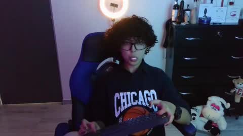 VALERIA online show from 10/28/25, 06:54