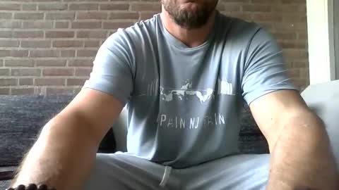 Snapshot of thomasonnl chatting on 05/05/26, 05:32 thomasonnl online show from 05/05/26, 05:32