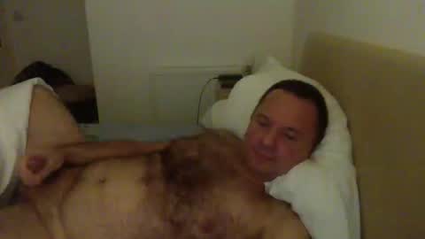 Snapshot of thomaspol chatting on 10/14/25, 10:21 Tom online show from 10/14/25, 10:21