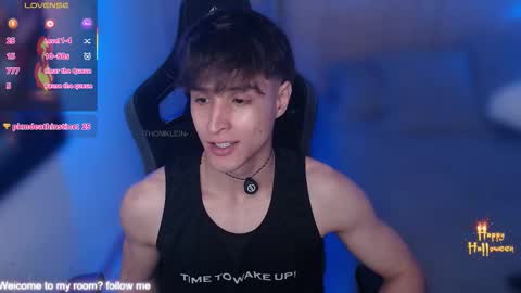 Thom Klein online show from 10/11/25, 06:17