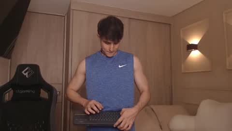 Thom Klein online show from 04/20/26, 07:37