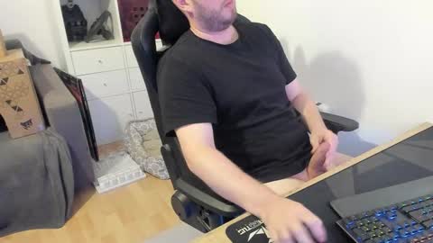 thommy2008 online show from 10/07/25, 06:21