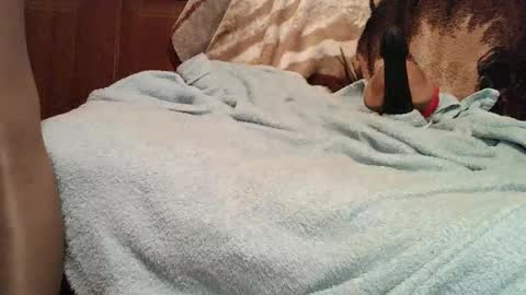 Thongsandstocking online show from 10/13/25, 10:32