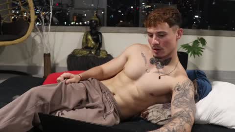 Sebastian online show from 12/02/24, 04:42