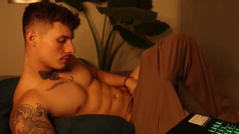 Sebastian online show from 09/23/25, 01:19