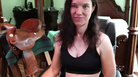 ThornburyRose online show from 06/05/26, 04:13